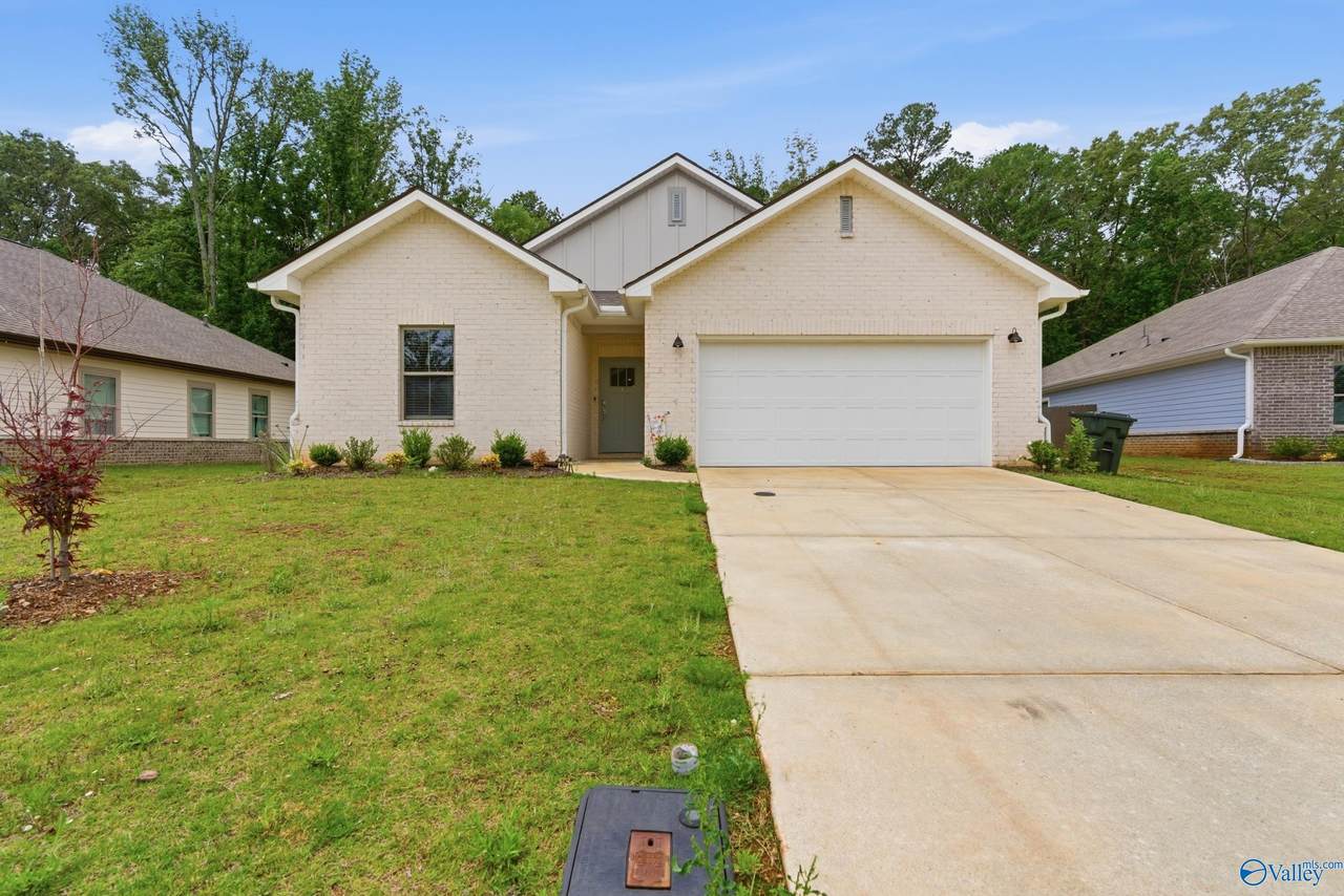 15007 Greenleaf Drive - Photo 1