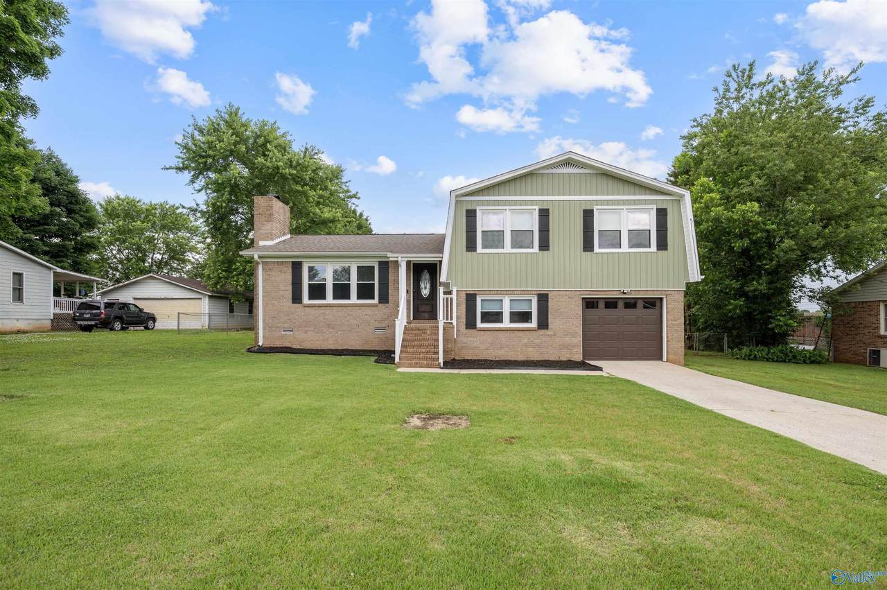 103 Mcfarlen Drive - Photo 1