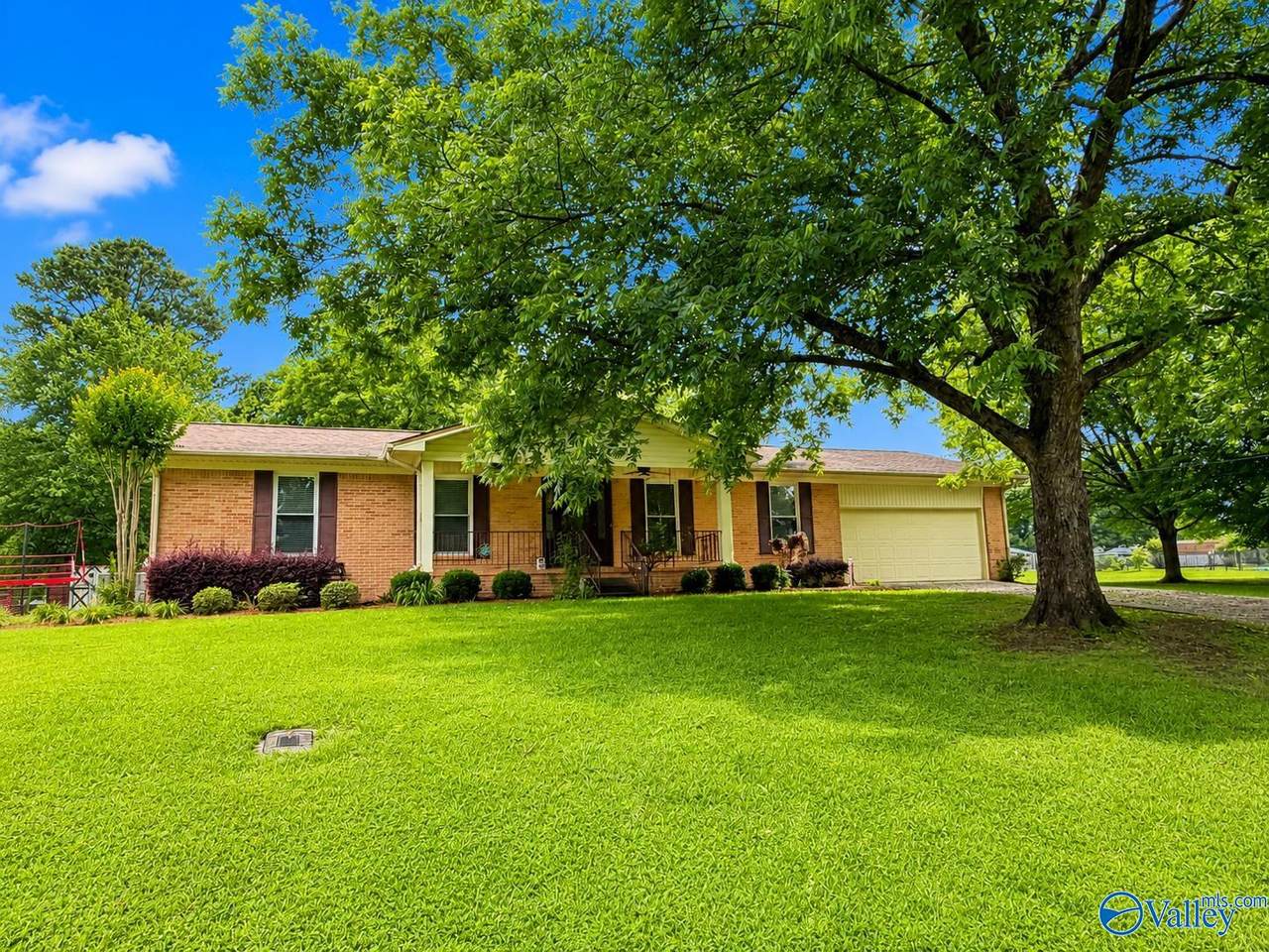3582 Vistamont Circle - Photo 1