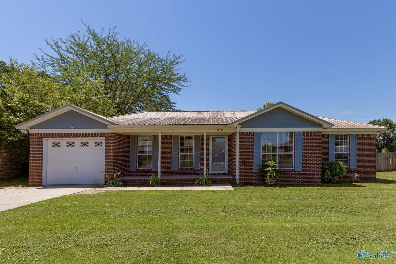 102 Elkwood Road - Photo 1