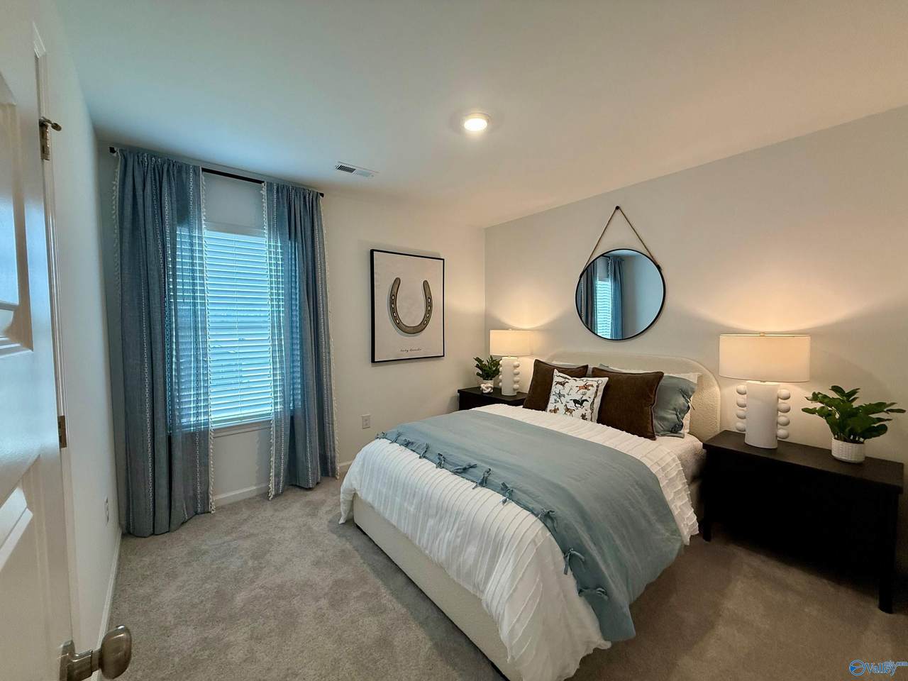 https://bt-photos.global.ssl.fastly.net/nalmls/1280_boomver_1_21919779-2.jpg