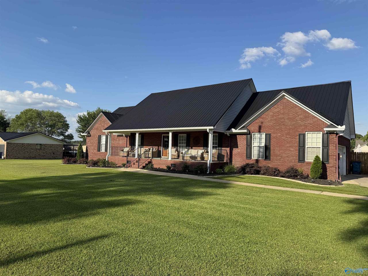 304 Hannah Avenue - Photo 1