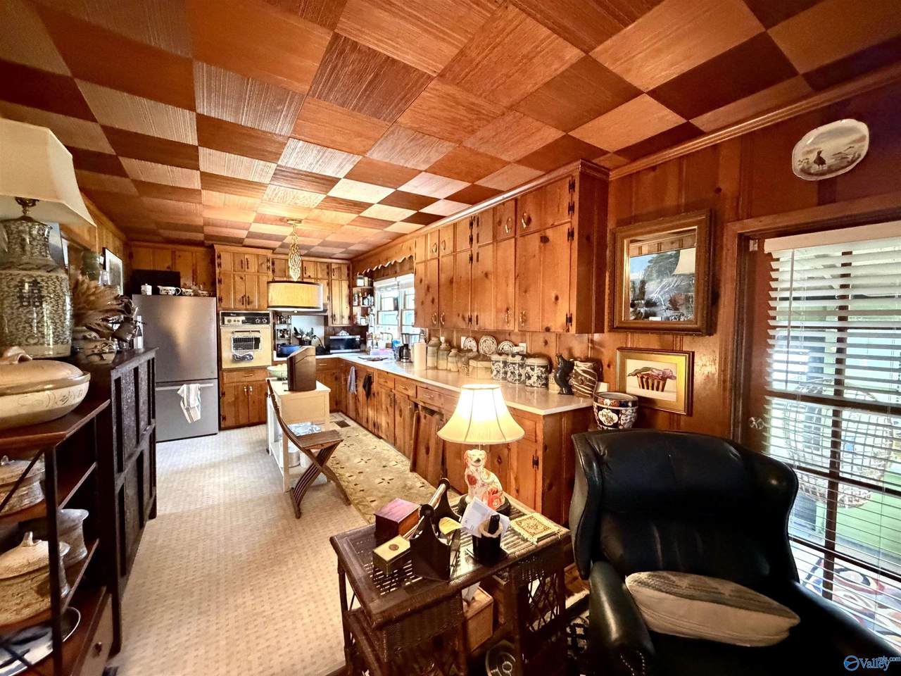 https://bt-photos.global.ssl.fastly.net/nalmls/1280_boomver_1_21920308-2.jpg