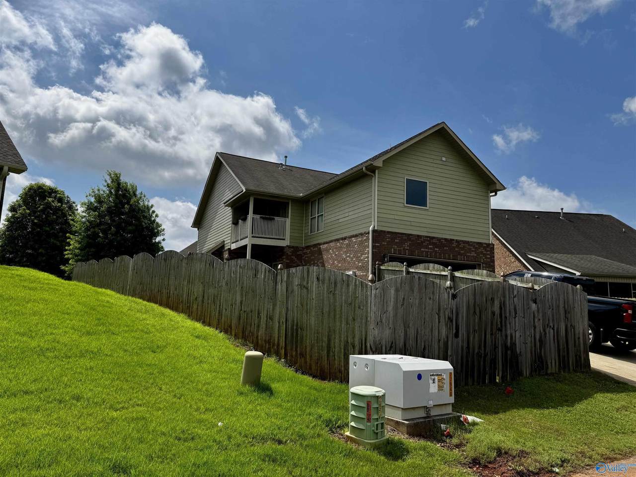 https://bt-photos.global.ssl.fastly.net/nalmls/1280_boomver_1_21920360-2.jpg