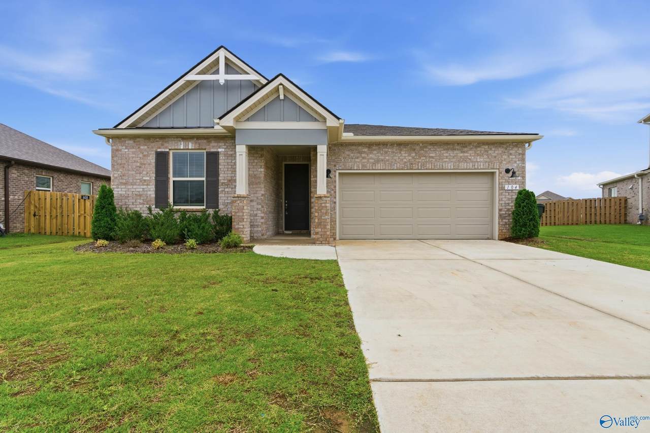 104 Cavern Court - Photo 1