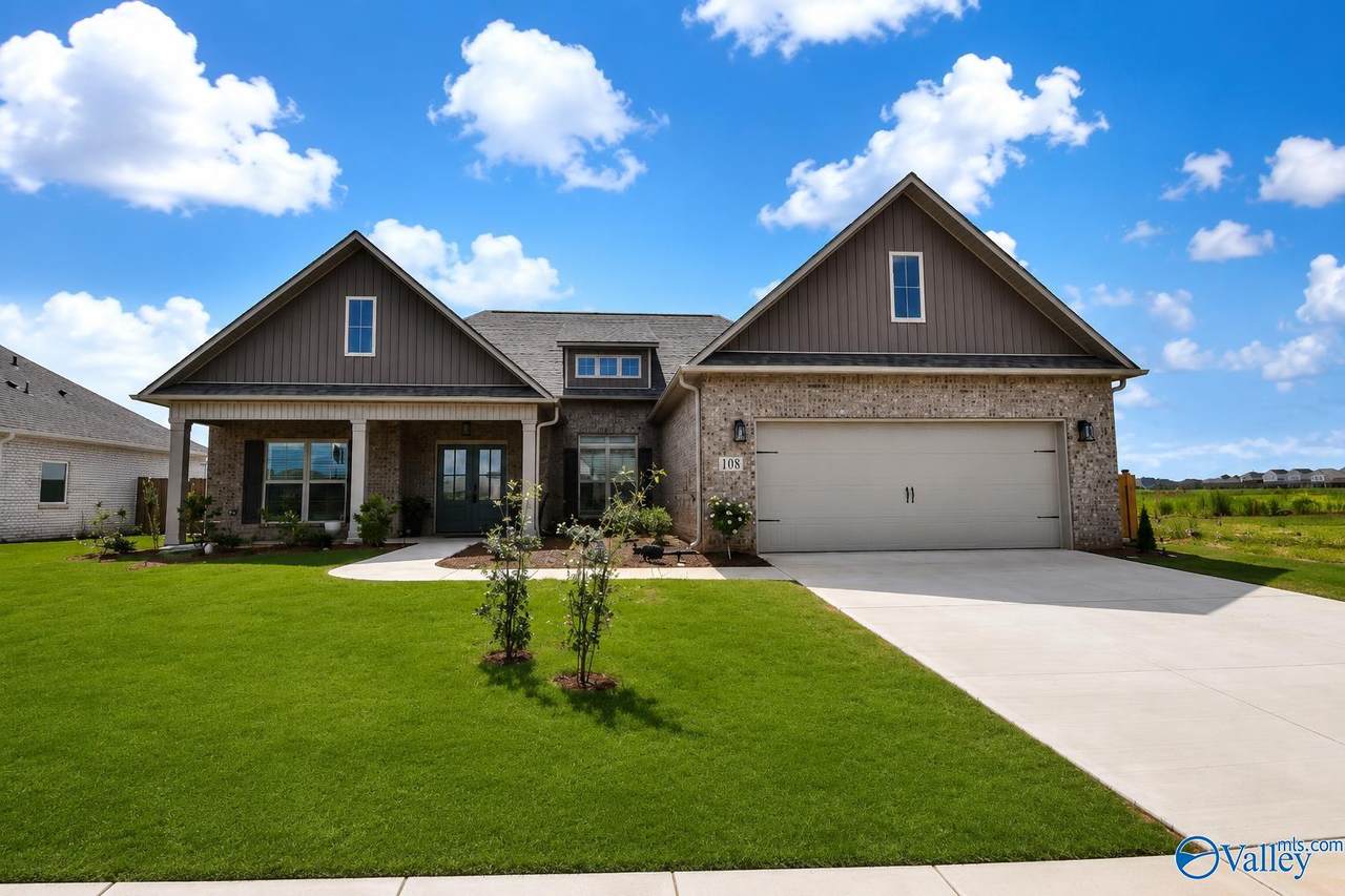 108 Pat Cain Drive - Photo 1