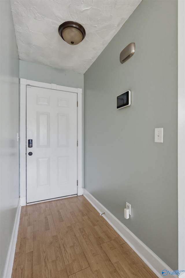https://bt-photos.global.ssl.fastly.net/nalmls/1280_boomver_1_21921057-2.jpg