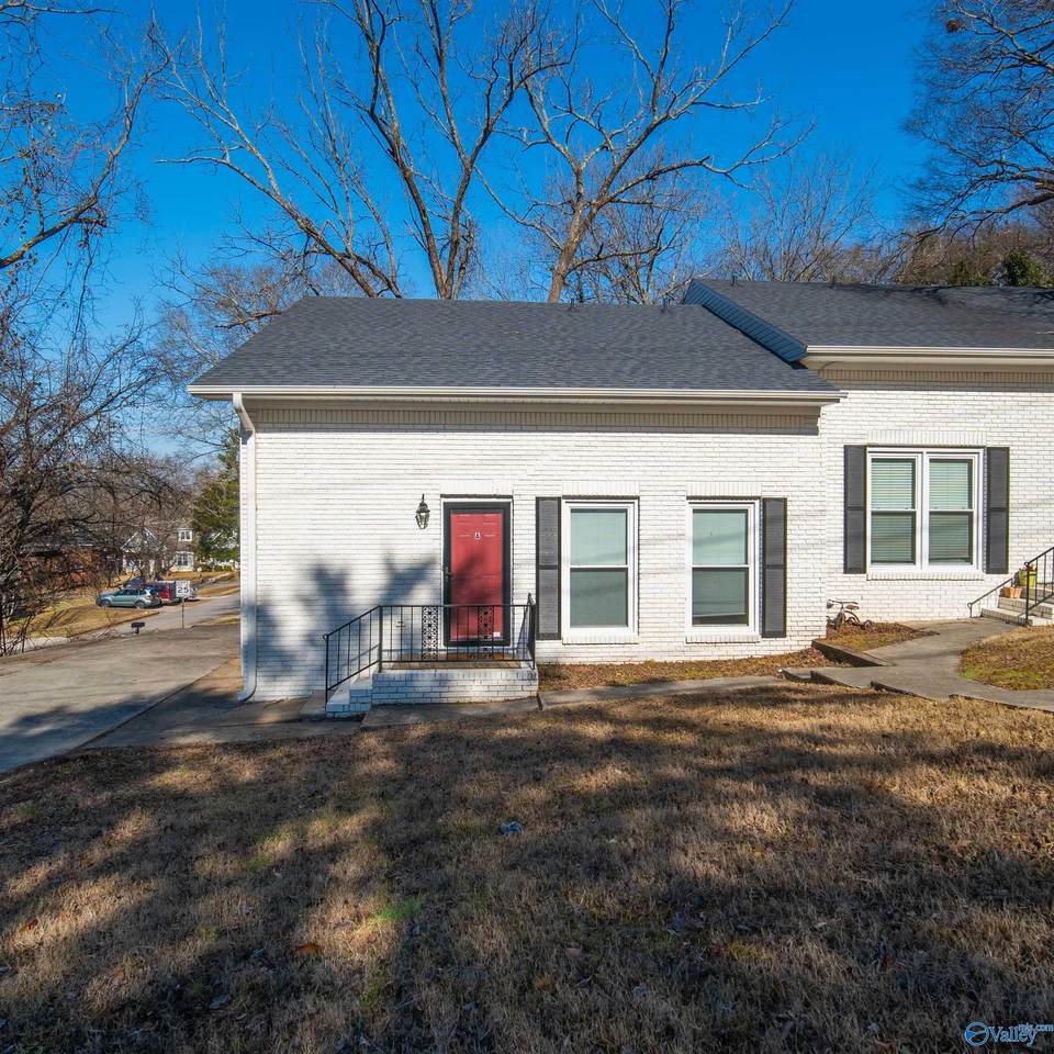 1601 Wells Avenue - Photo 1