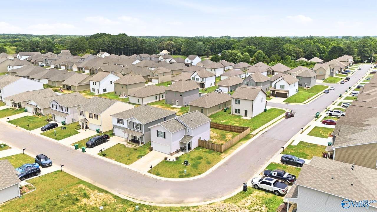 https://bt-photos.global.ssl.fastly.net/nalmls/1280_boomver_1_21921693-2.jpg