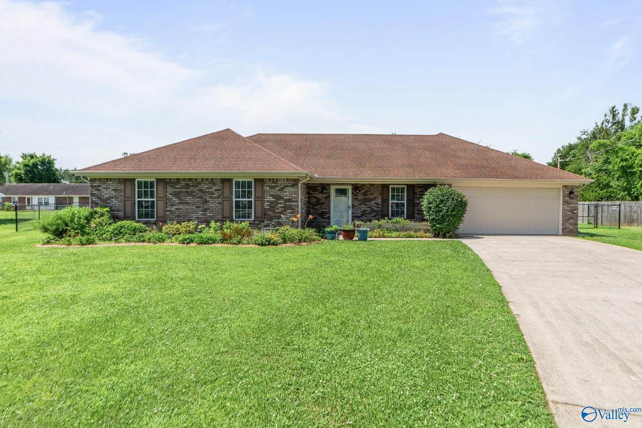 112 Buckskin Court - Photo 1
