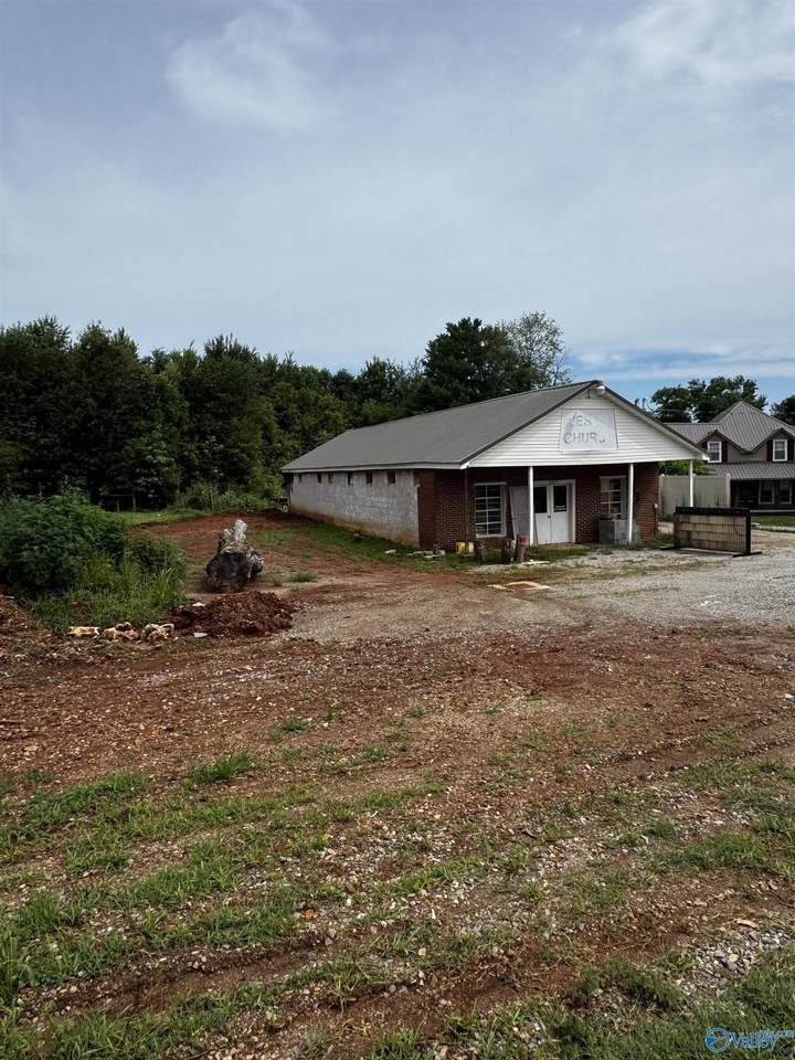 7589 Winchester Road - Photo 1