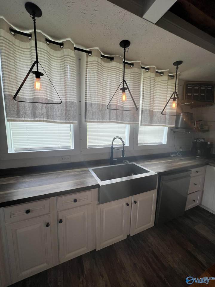 https://bt-photos.global.ssl.fastly.net/nalmls/1280_boomver_1_21922082-2.jpg