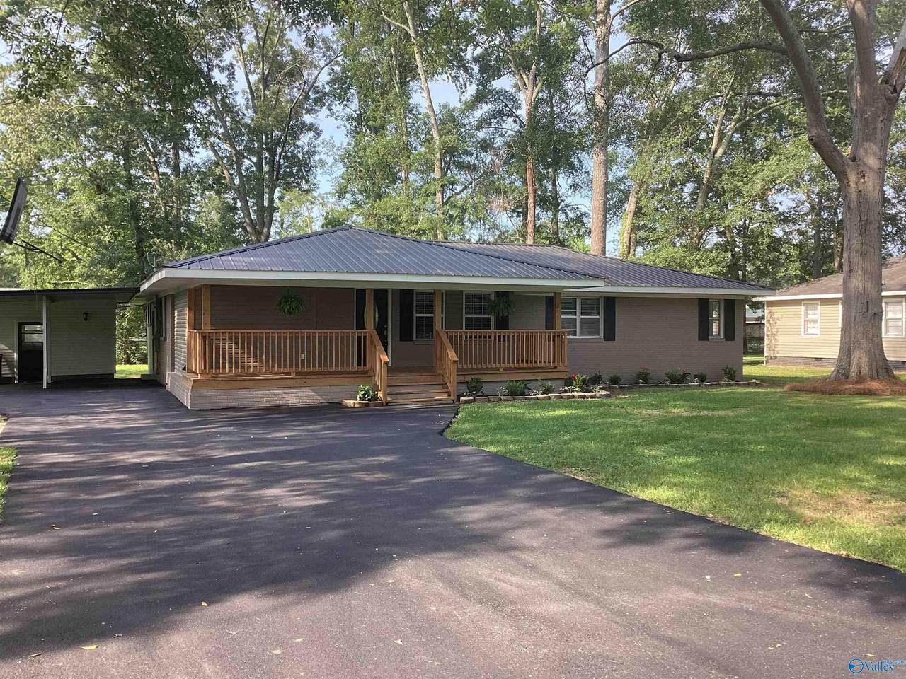 412 Paxton Avenue - Photo 1