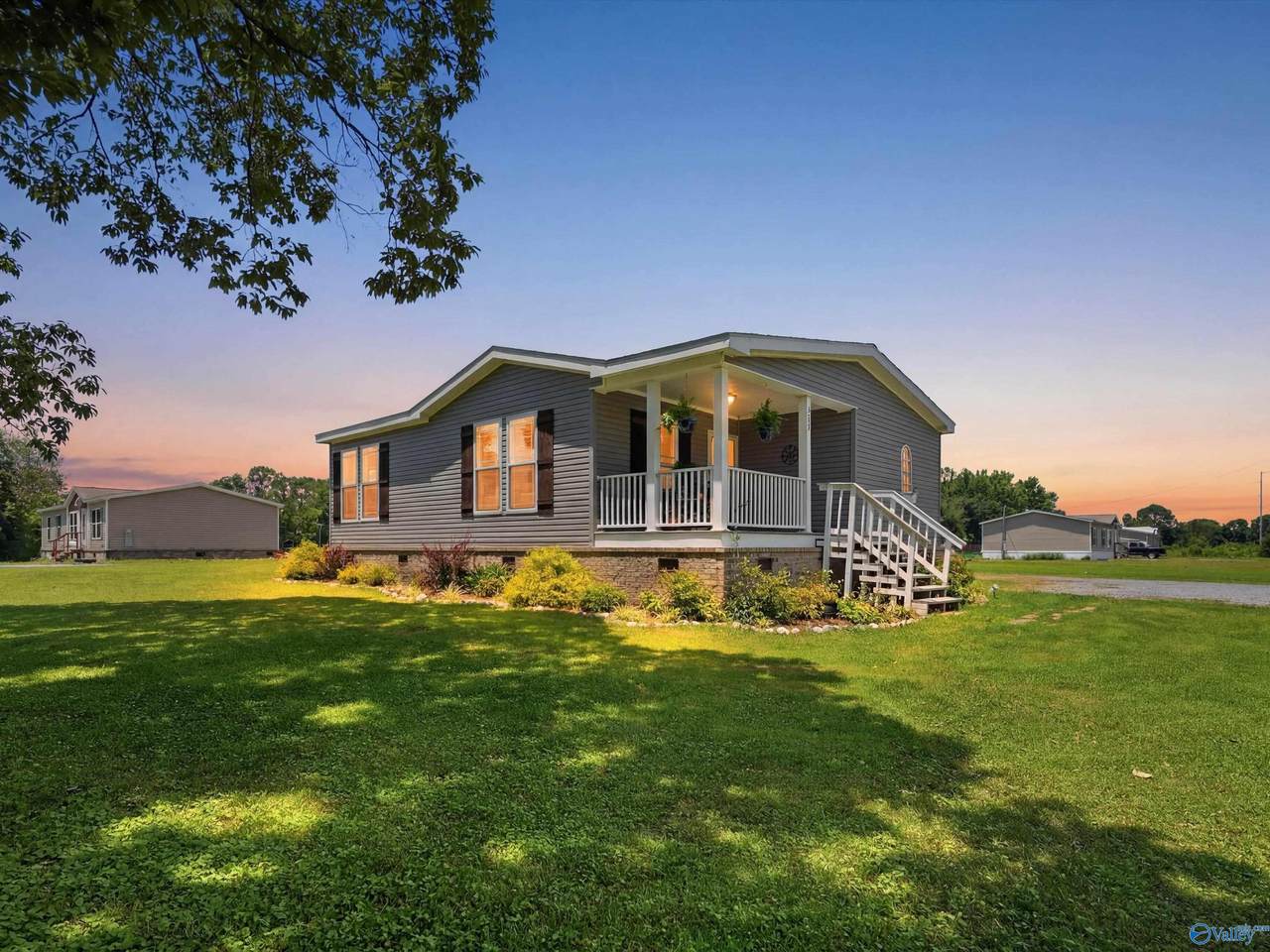 953 Briarwood Drive - Photo 1