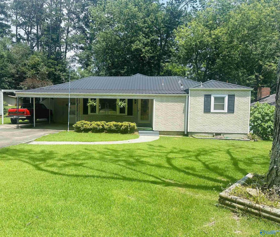 1931 Noccalula Road - Photo 1