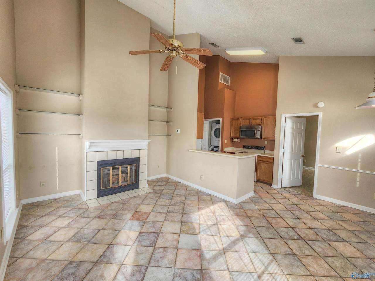 https://bt-photos.global.ssl.fastly.net/nalmls/1280_boomver_1_21922853-2.jpg