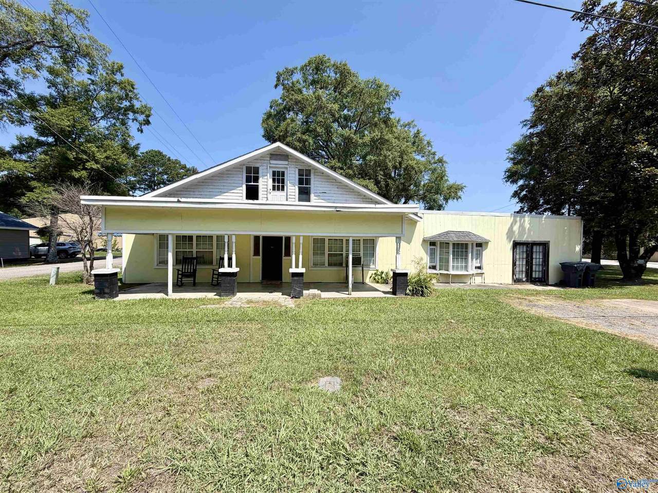 401 Cedar Bluff Road - Photo 1