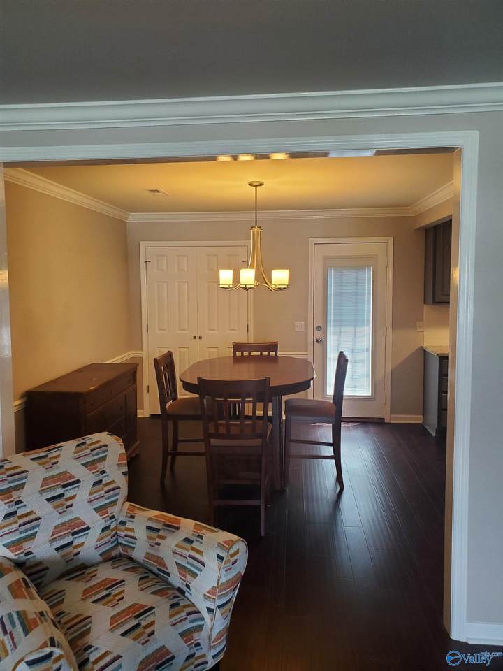 https://bt-photos.global.ssl.fastly.net/nalmls/1280_boomver_1_21922935-2.jpg