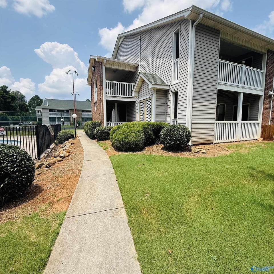 6634 G Willow Pointe Drive - Photo 1
