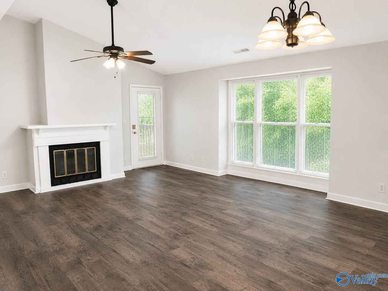 4964 Seven Pines Circle - Photo 1