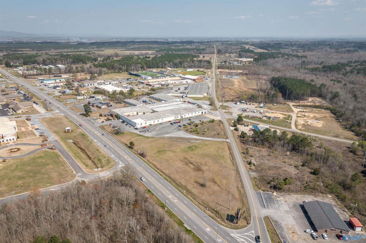 798 Cedar Bluff Road - Photo 1