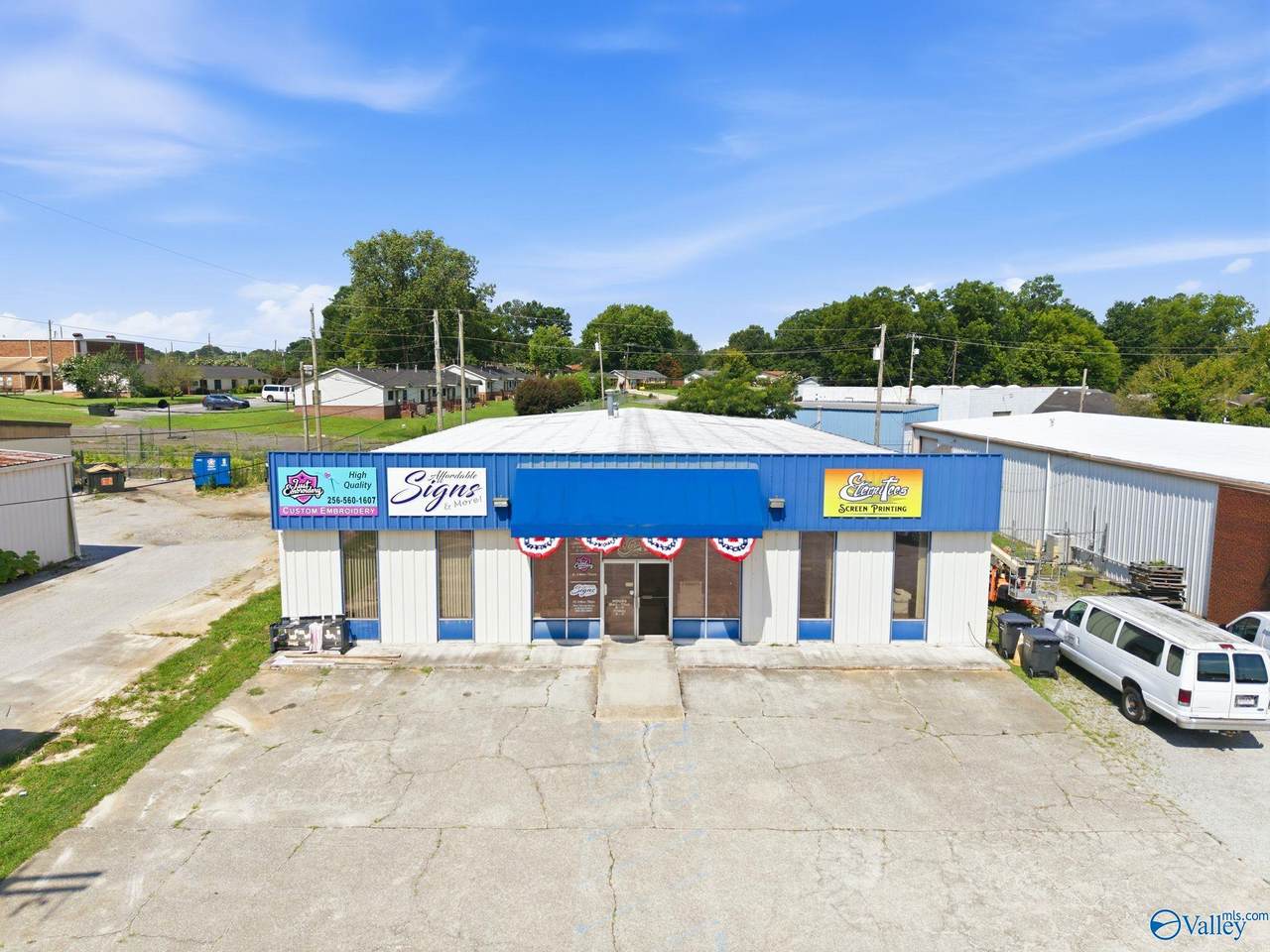 1705 Central Parkway - Photo 1