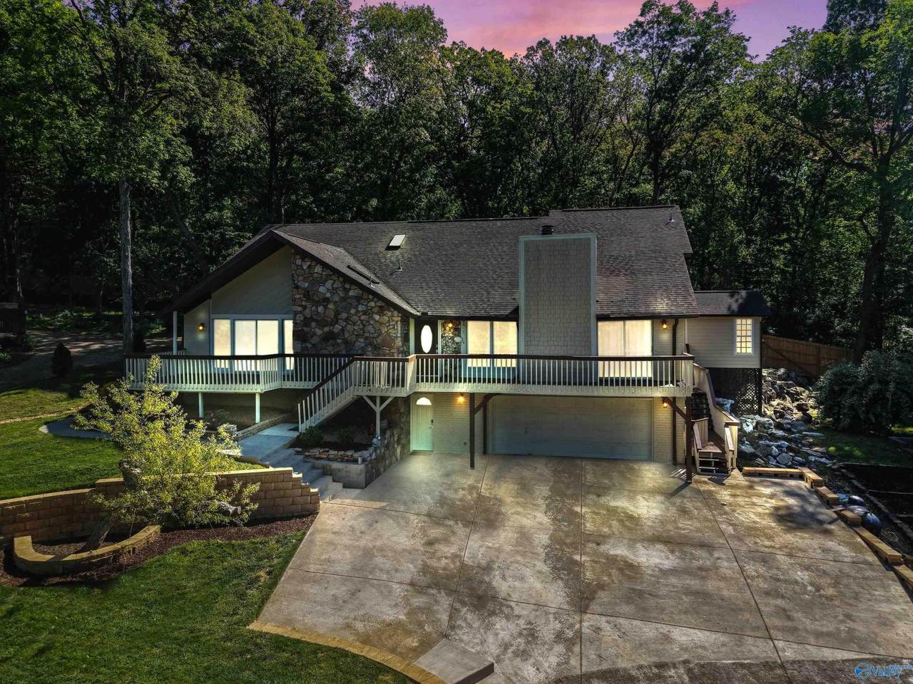 7705 Oakridge Drive - Photo 1