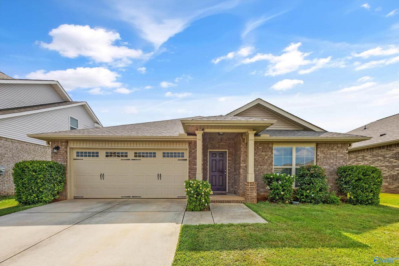 104 Daymark Drive - Photo 1