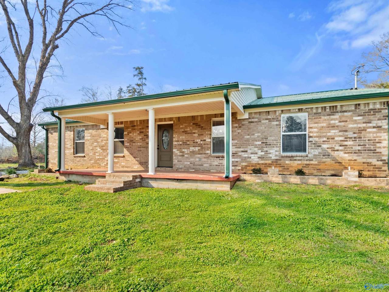 https://bt-photos.global.ssl.fastly.net/nalmls/1280_boomver_1_21923393-2.jpg