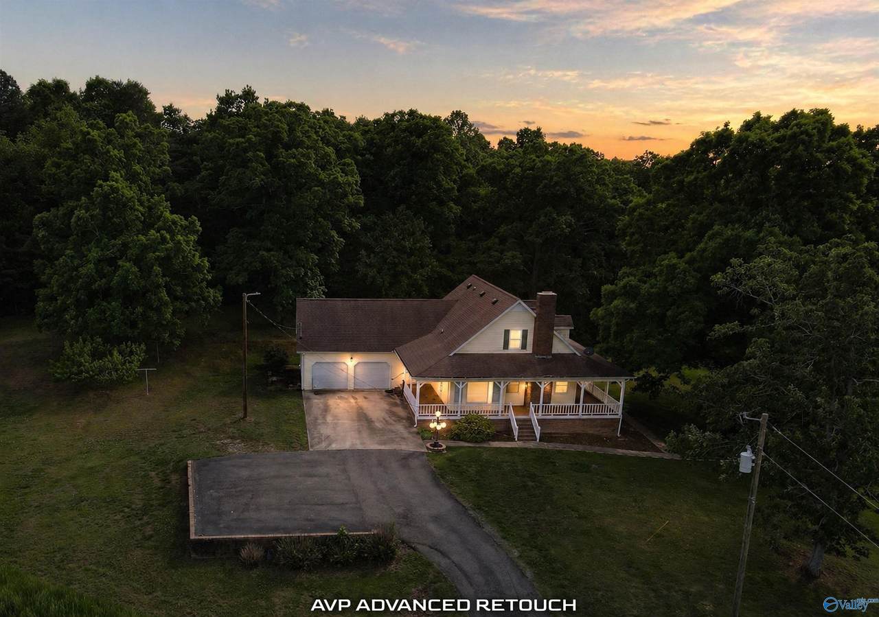4998 County Road 196 - Photo 1