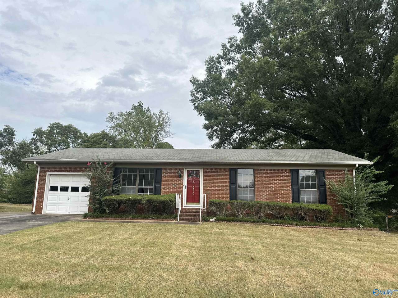 3912 Richland Drive - Photo 1