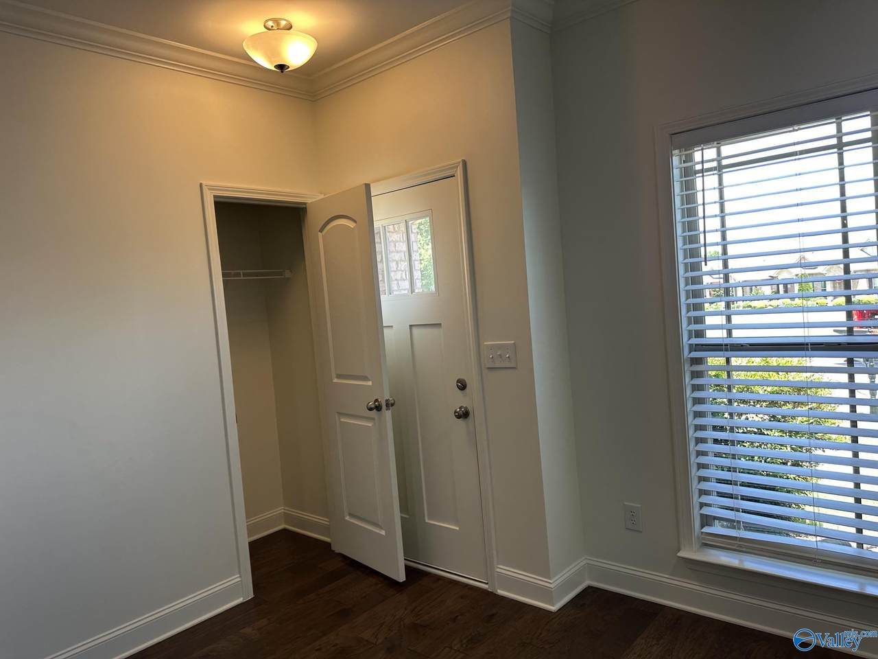 https://bt-photos.global.ssl.fastly.net/nalmls/1280_boomver_1_21923903-2.jpg