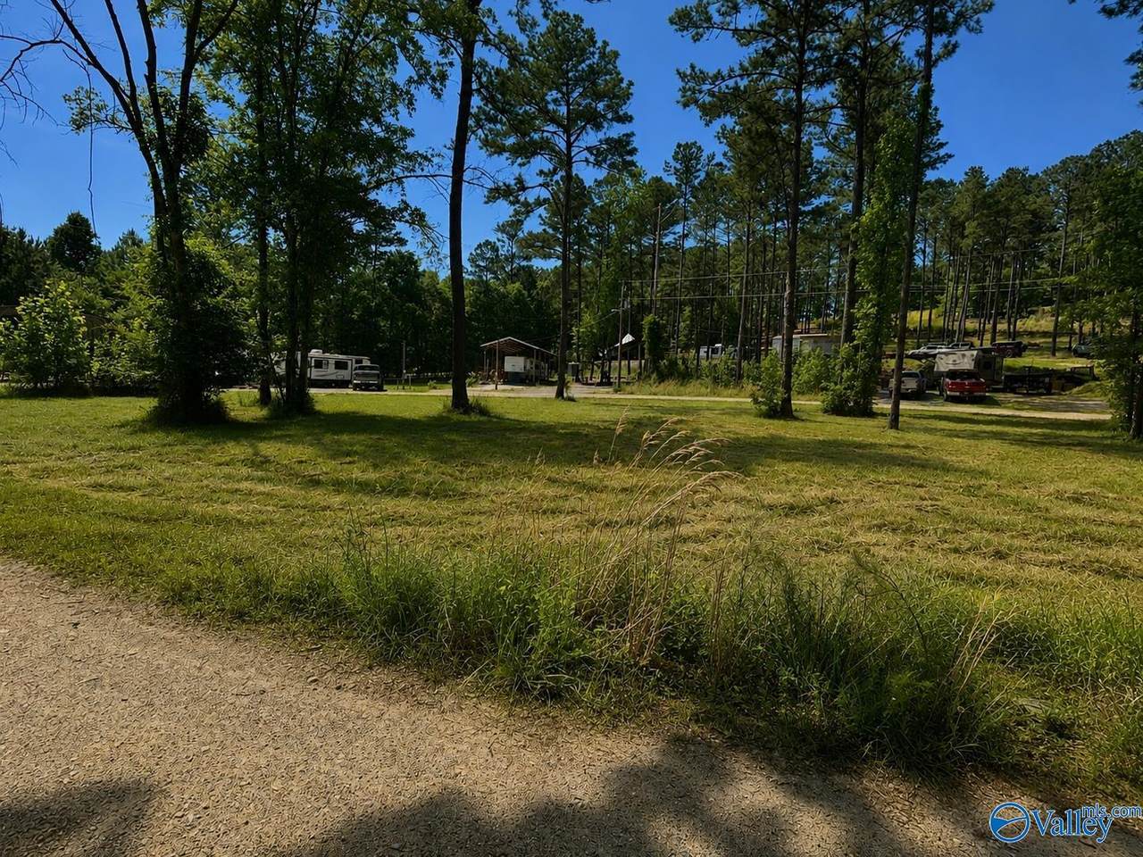 https://bt-photos.global.ssl.fastly.net/nalmls/1280_boomver_1_21923932-2.jpg
