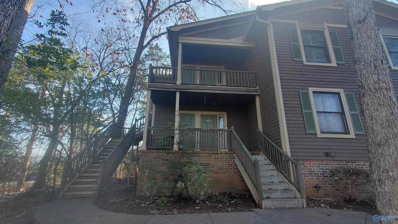 2090 Greenwood Place - Photo 1