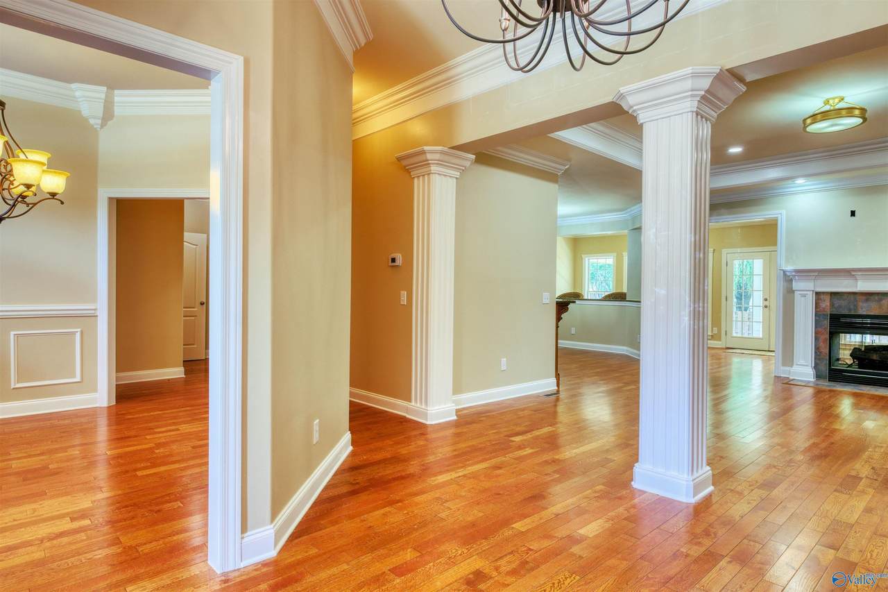 https://bt-photos.global.ssl.fastly.net/nalmls/1280_boomver_1_21923998-2.jpg