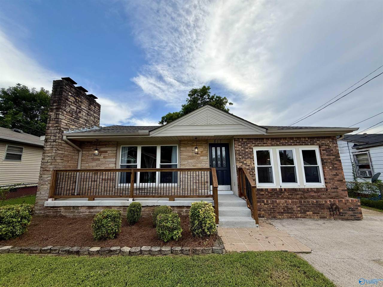 817 16th Street - Photo 1