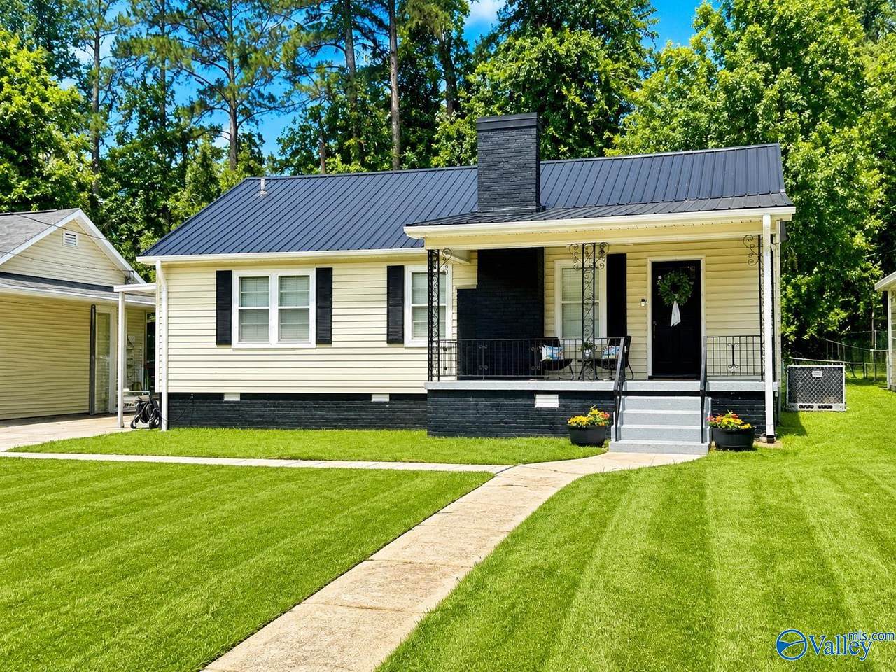 1109 Alcott Road - Photo 1