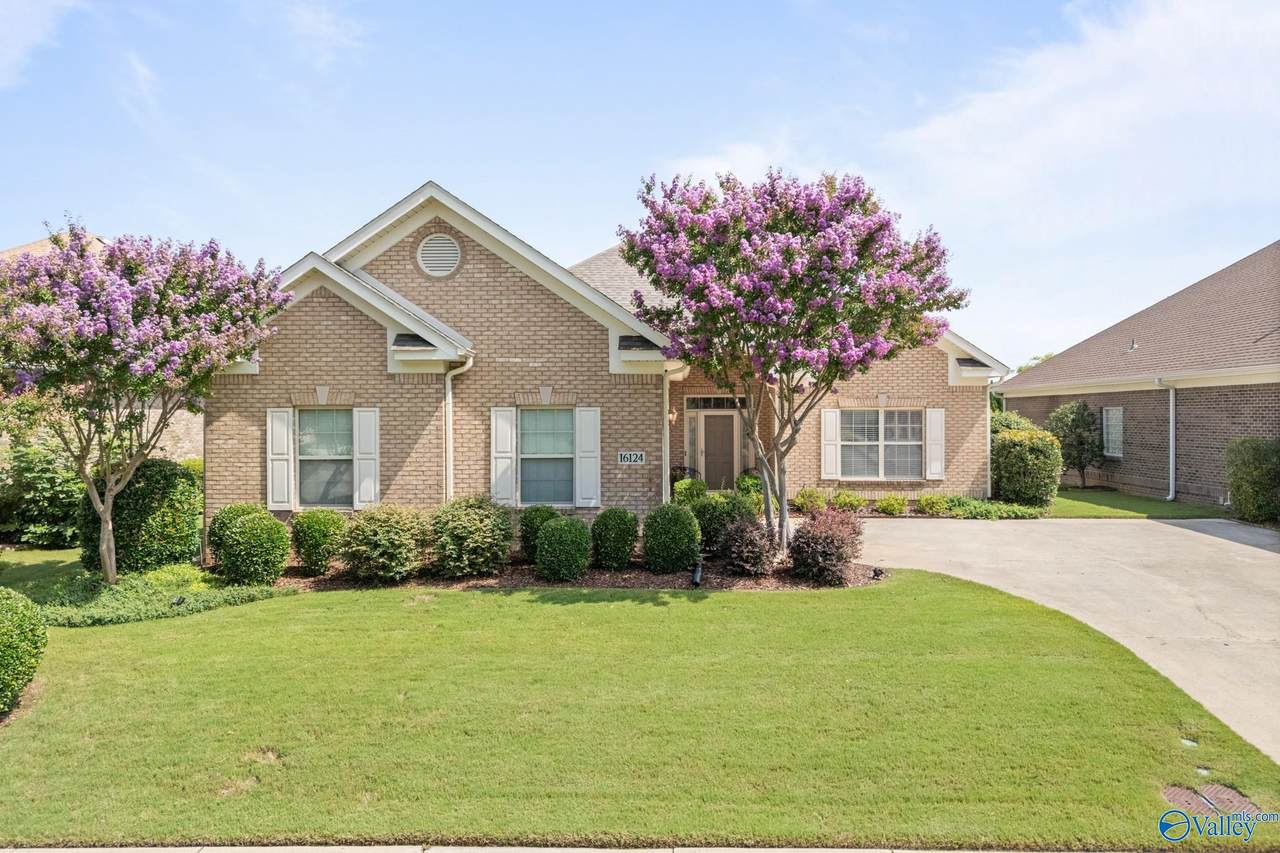 16124 Shropshire Drive - Photo 1