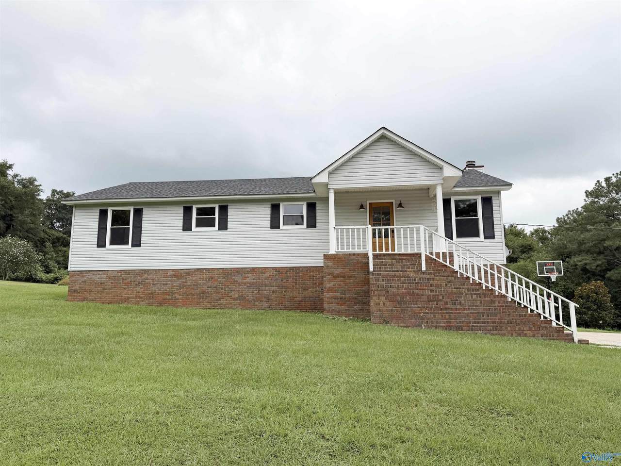 210 Frances Lane - Photo 1