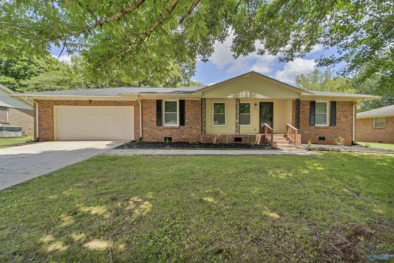 370 College Park Court - Photo 1
