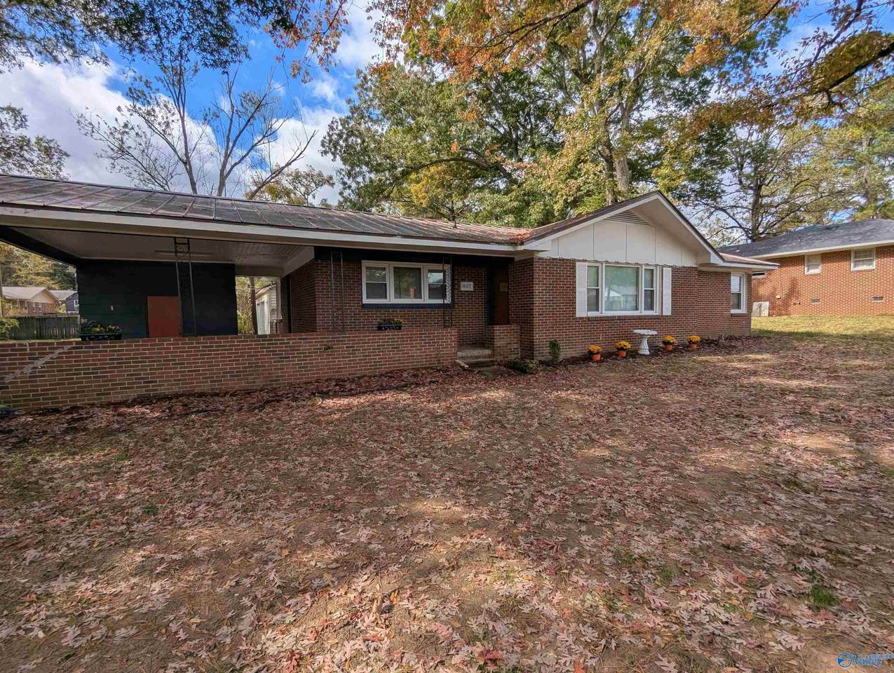 807 Corsbie Street - Photo 1