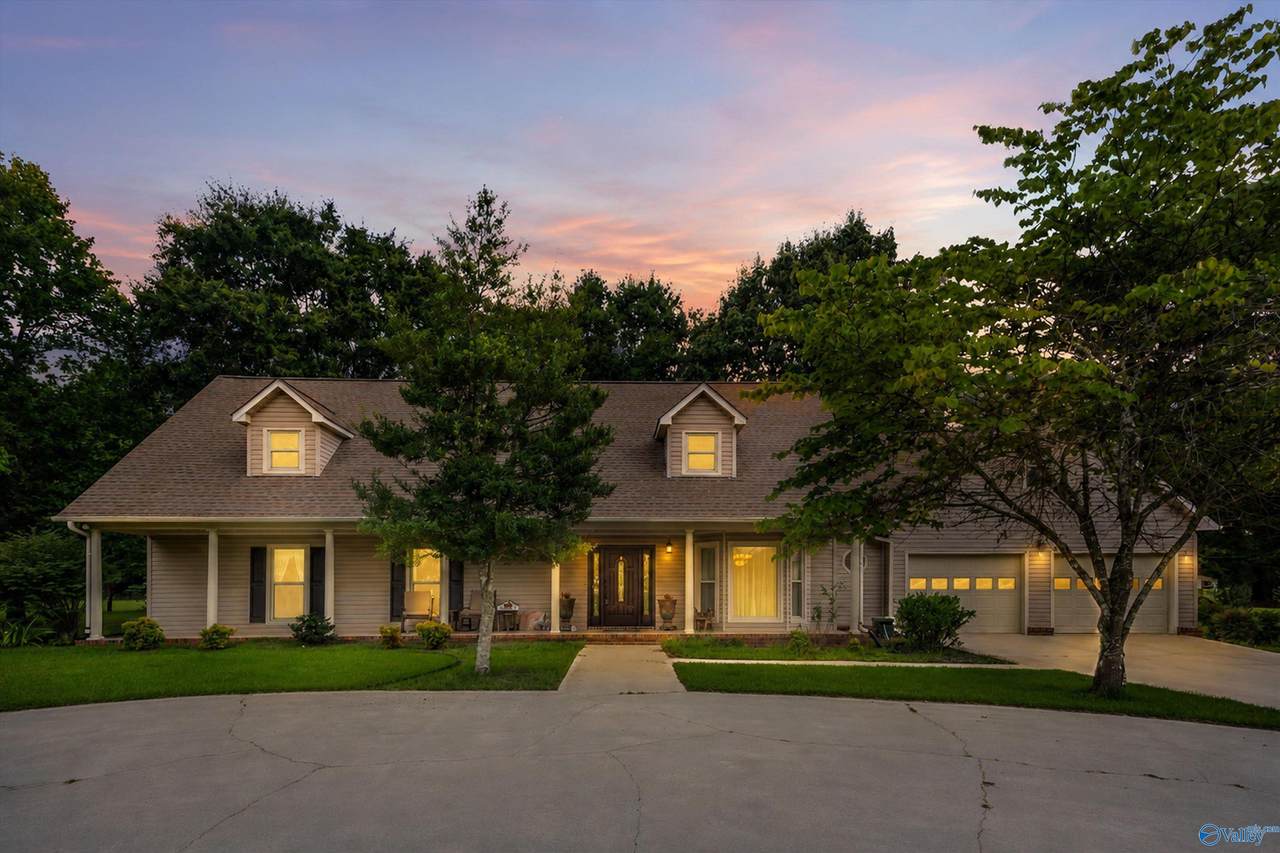 107 Oak Trail - Photo 1