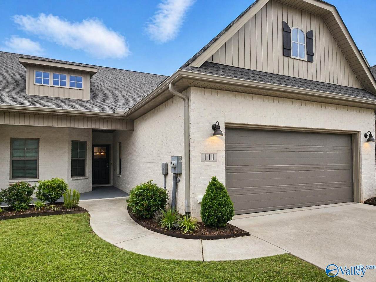 111 Farmall Lane - Photo 1