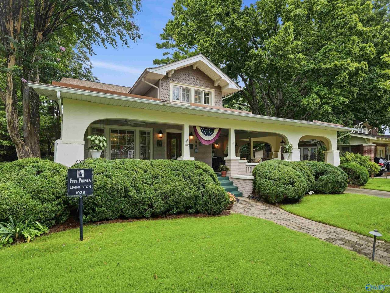 1115 Ward Avenue - Photo 1