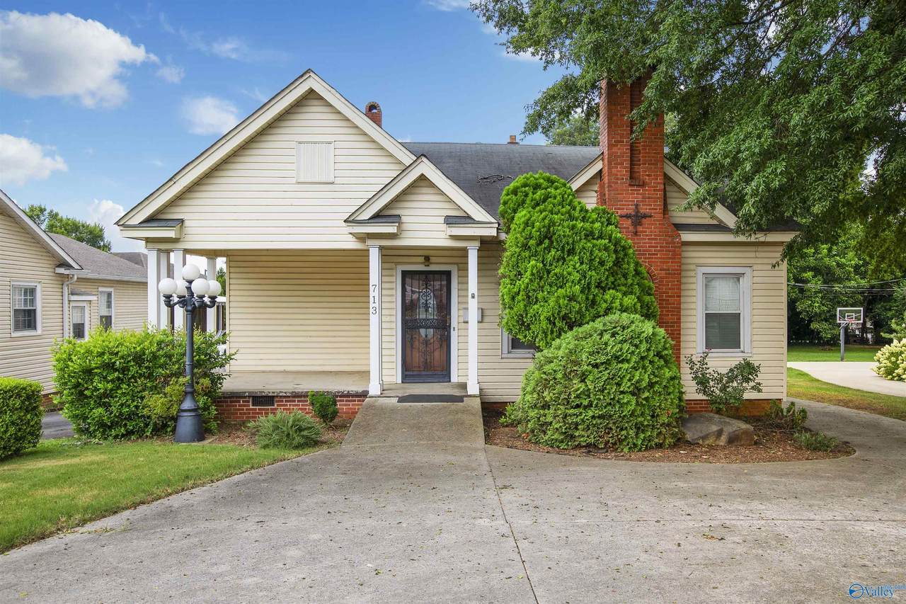 713 Blount Avenue - Photo 1