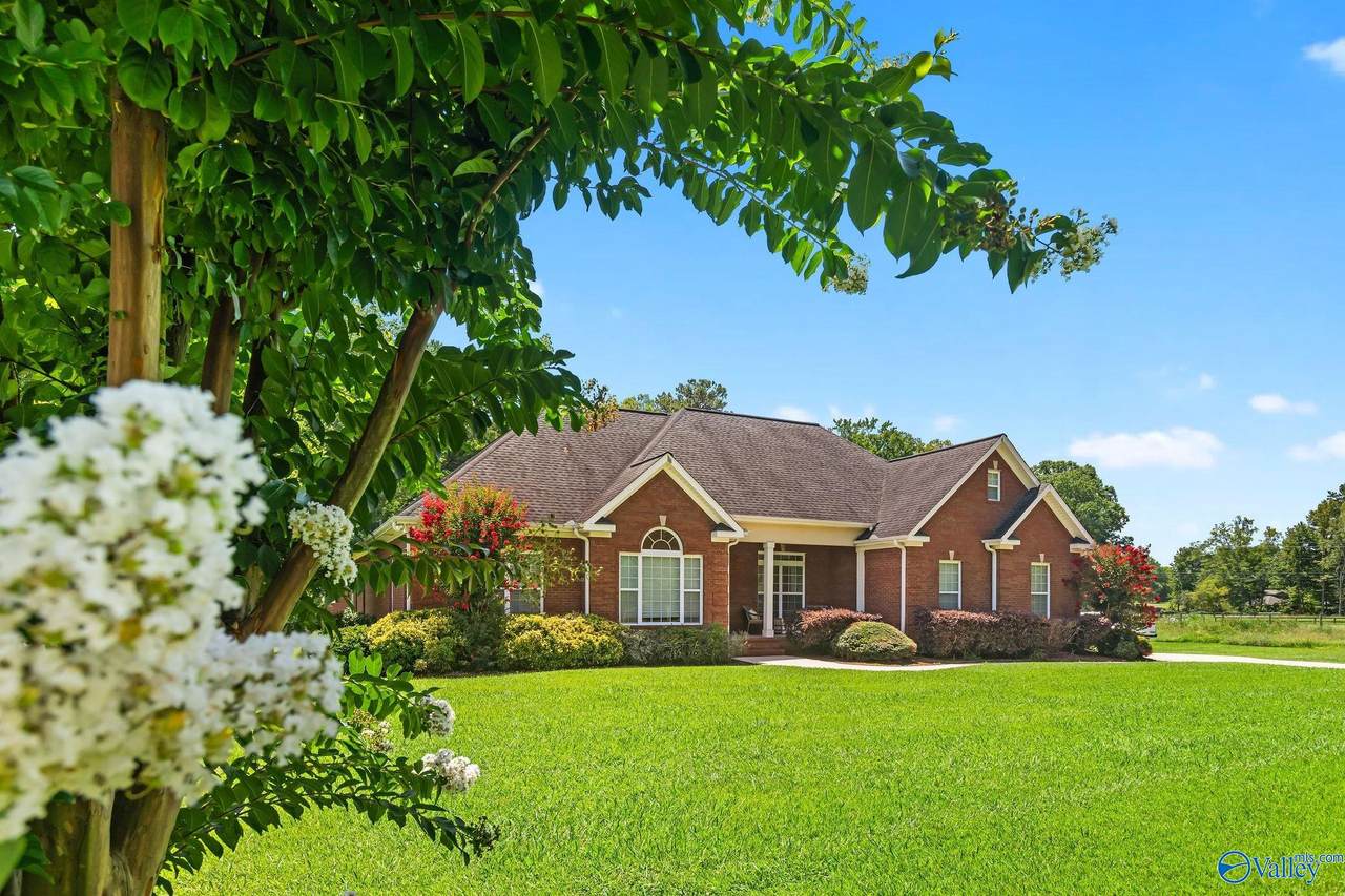 92 Garmon Road - Photo 1