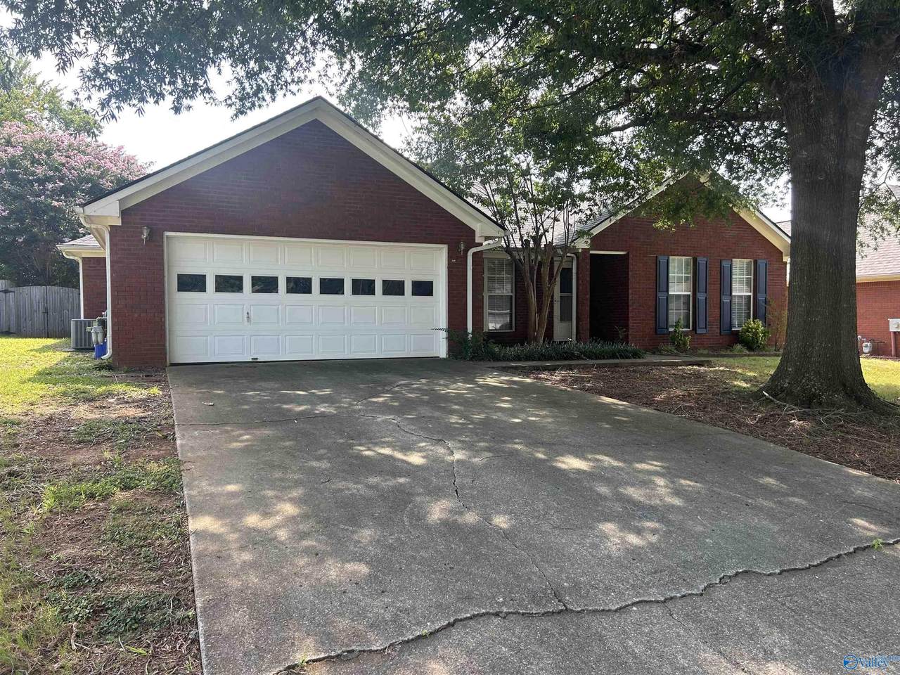 111 Sunnyfield Drive - Photo 1