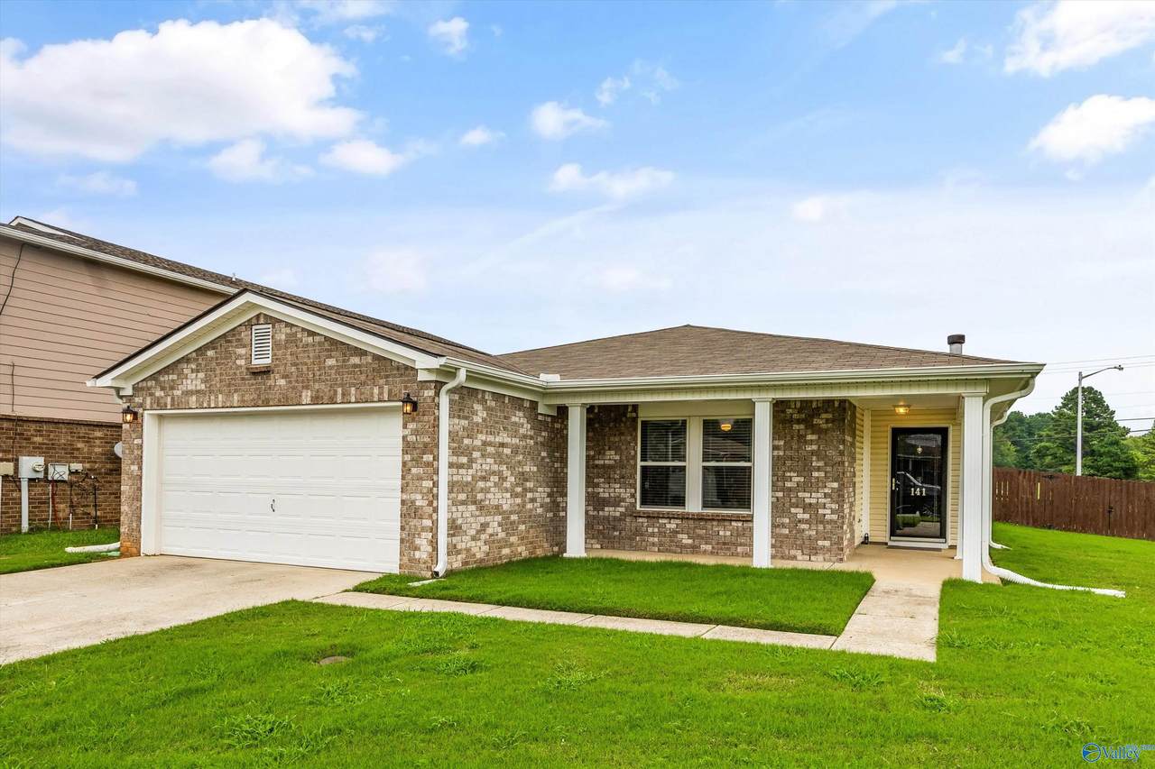 141 Forestbrook Drive - Photo 1