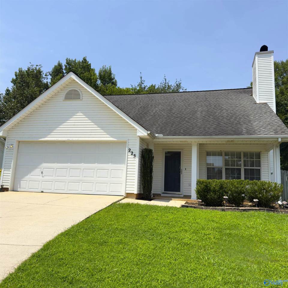 225 Ironwood Court - Photo 1