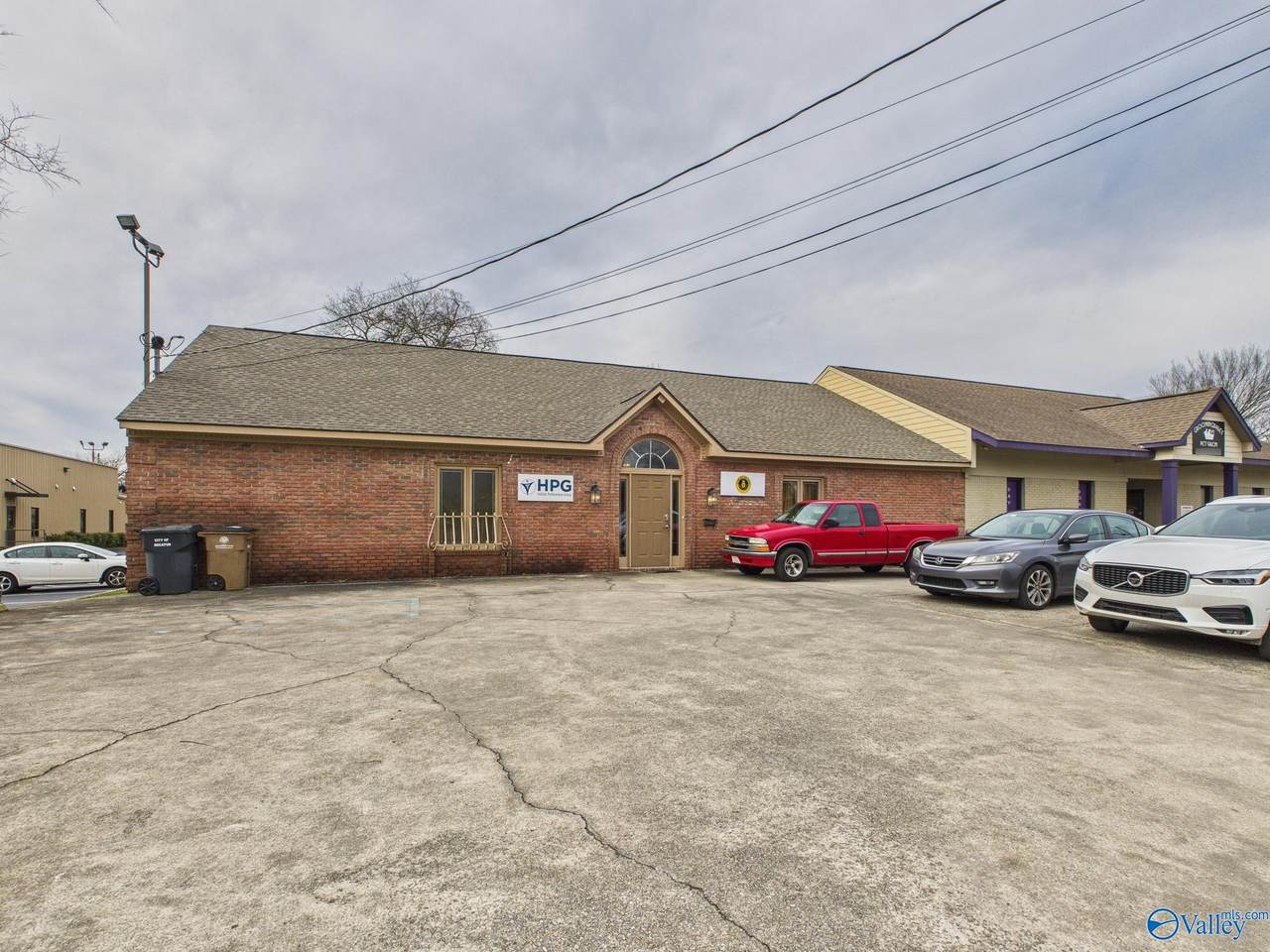 1803 Somerville Road - Photo 1